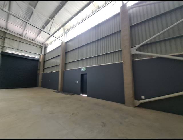 415.98M² WAREHOUSE TO LET IN SAMRAND BUSINESS PARK